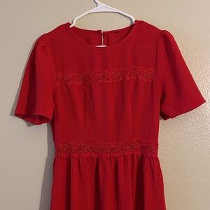Dress 👗 size small, color red, pre-owner, Excellent condition.